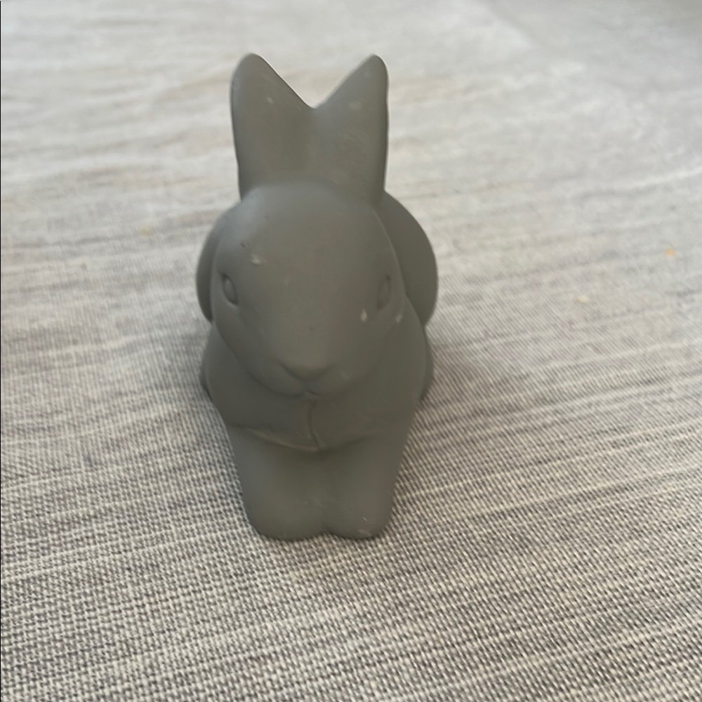 Gray Rabbit Figurines - Picture 3 of 10